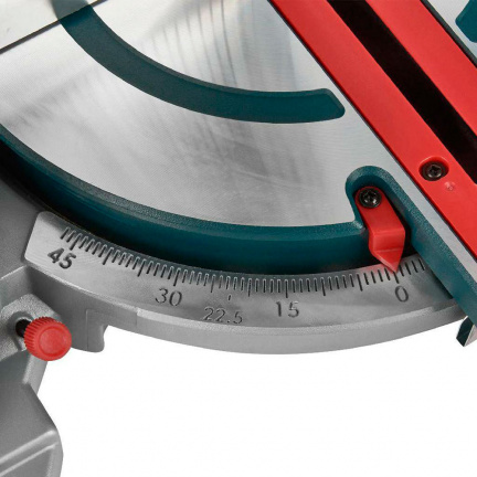 Торцовочная пила Bosch GCM 216