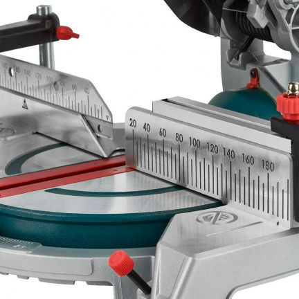 Торцовочная пила Bosch GCM 216