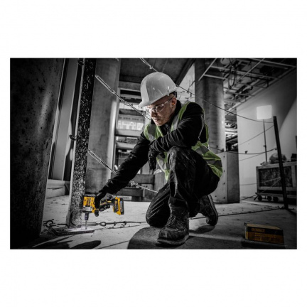 Гайковерт аккумуляторный DeWalt DCF921N (без акк, без з/у)