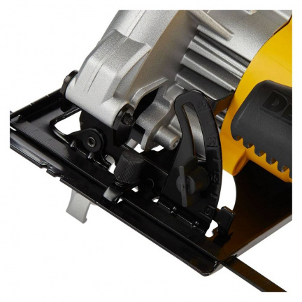 Пила дисковая DeWalt DWE5615-IN